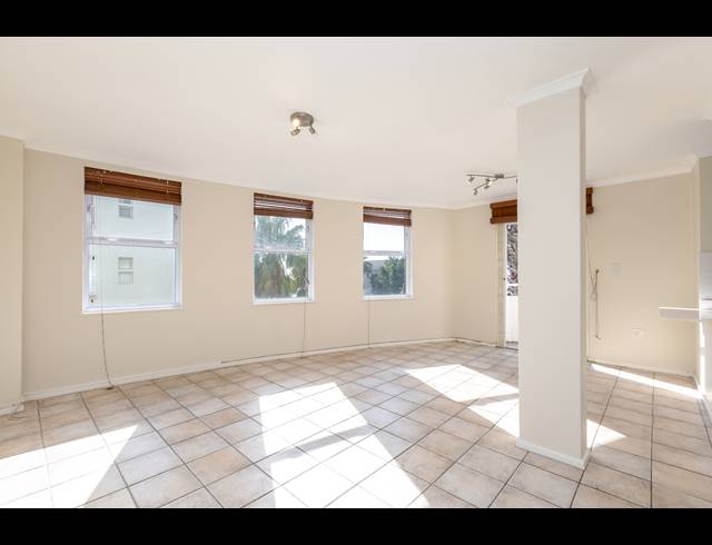 2 BEDROOM APARTMENT TO LET IN VREDEHOEK